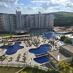 Eco Towers Resort - Lagoa Quente - Acesso Ao Parque, Cafe, Jantar - Opcional