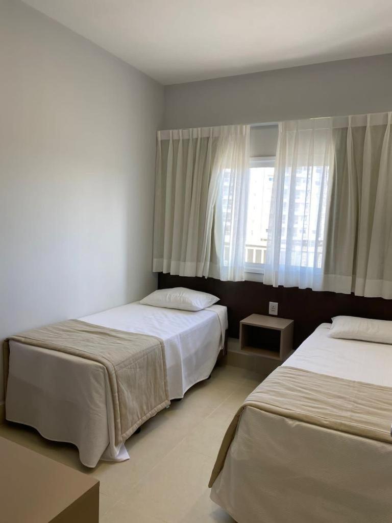Aparthotel Eco Towers - Lagoa Quente - Acesso Ao Parque, Cafe, Jantar - Opcional